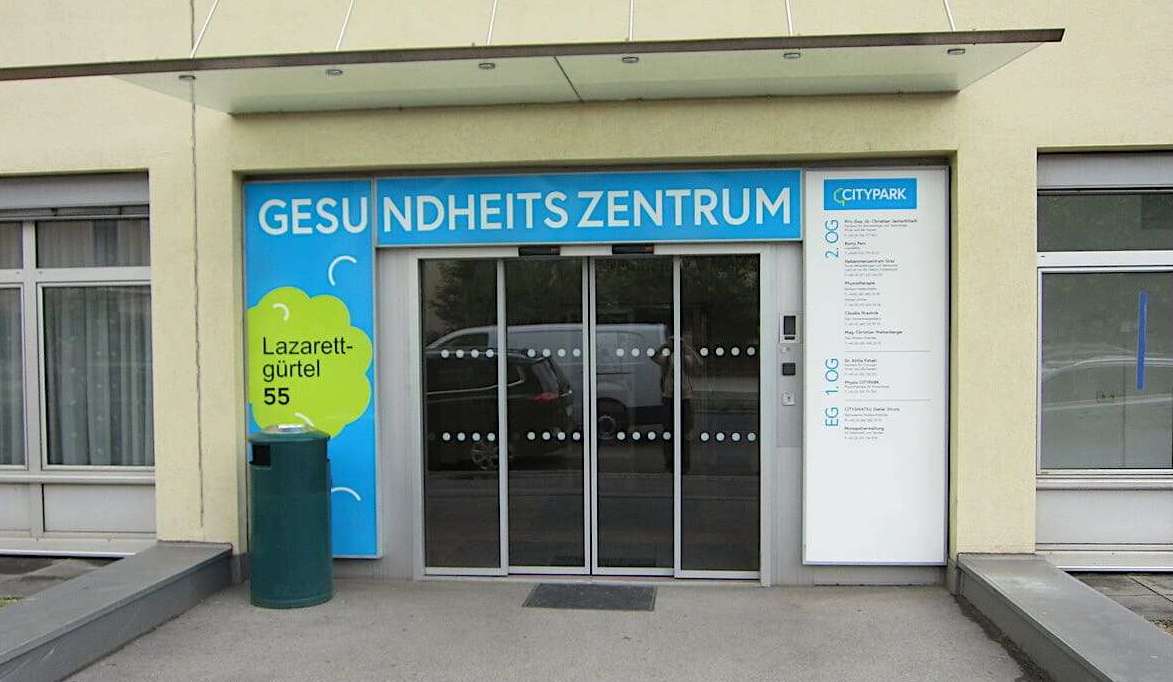 Barrierefreier Eingang zur Shiatsu-Praxis von Christian Waltenberger im Gesundheitszentrum Citypark Graz