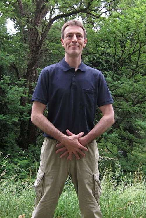 Qigong Praxis mit Fokus auf die energetische Verbindung der Zentren Laogong und Dantian mit Christian Waltenberger