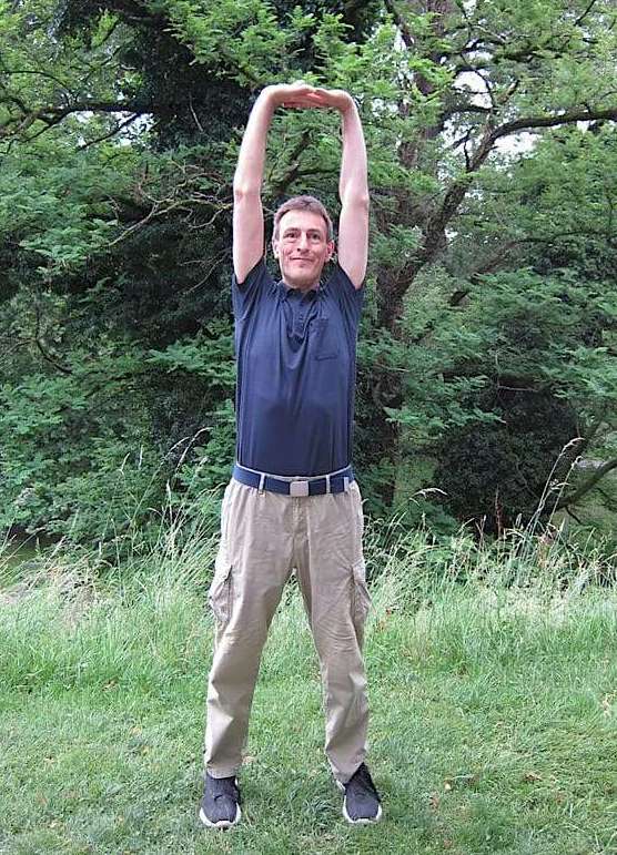 Die traditionelle Baduanjin Qigong Übungsform der 8 Brokate für vitale Faszien mit Christian Waltenberger